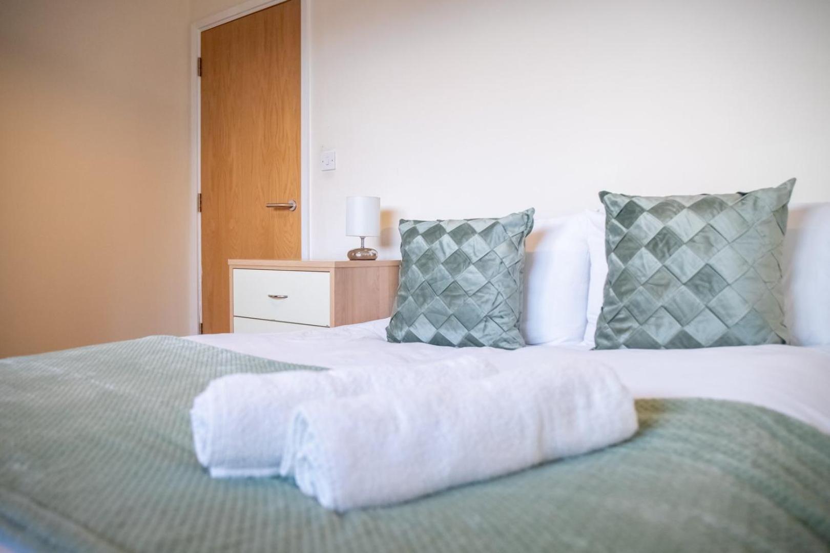 Leeds Vibrant 2 Bedroom Sleeps 4 Exterior photo