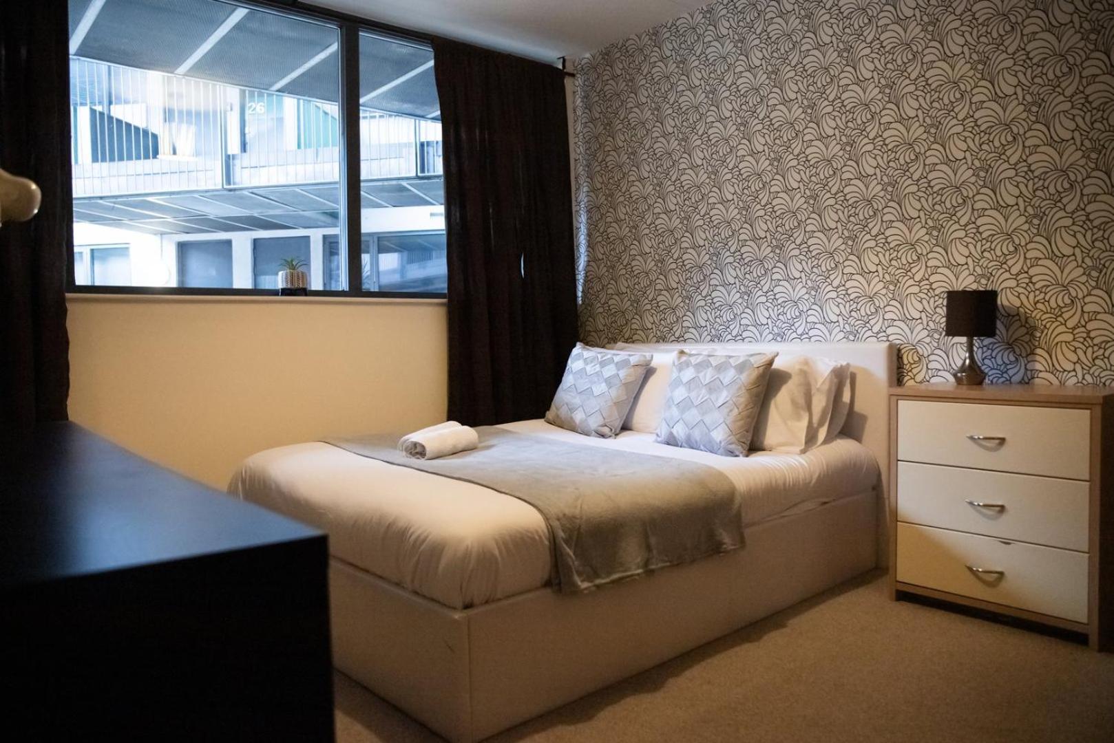 Leeds Vibrant 2 Bedroom Sleeps 4 Exterior photo